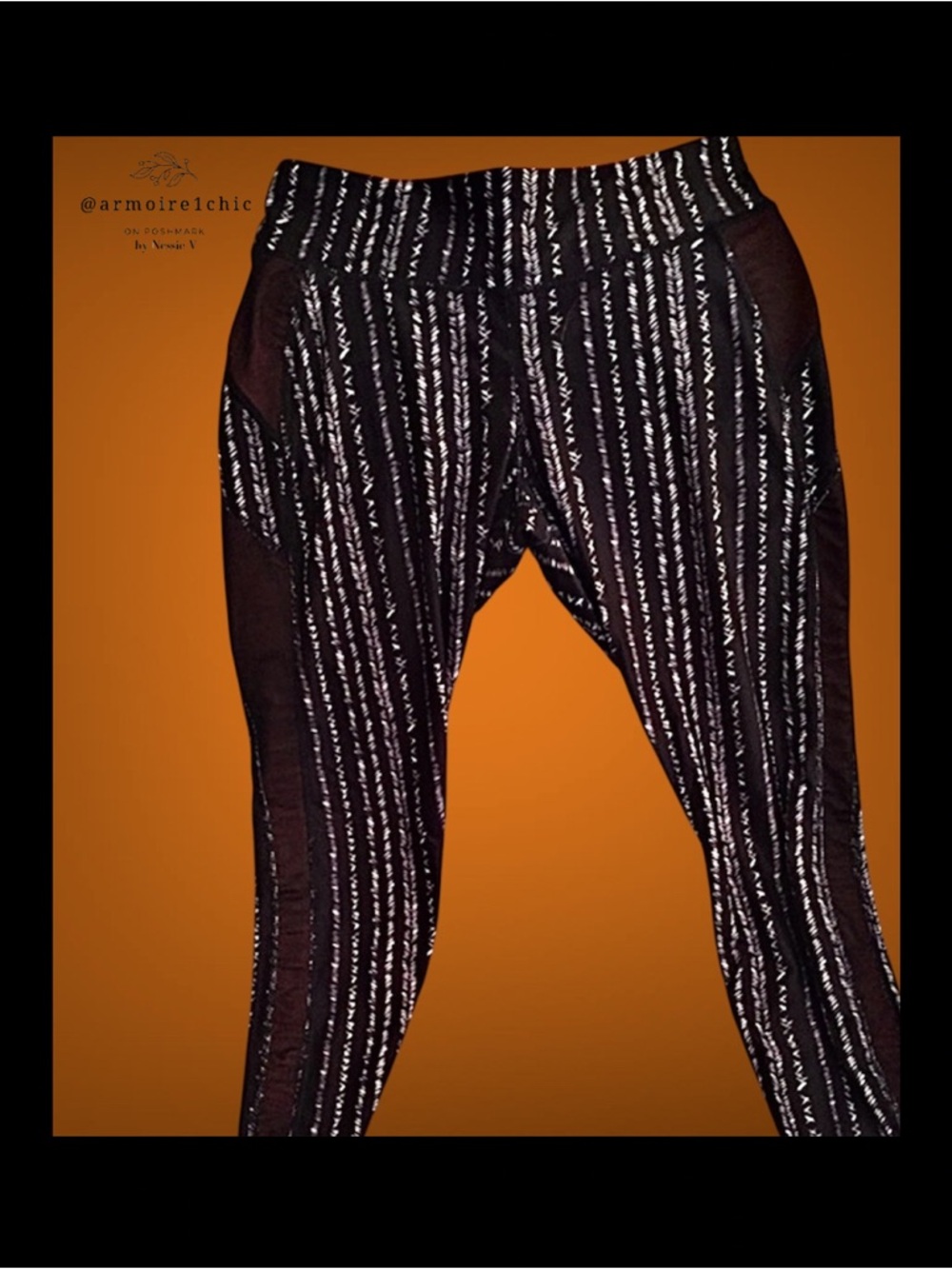 WARRIOR | Stretchy Leggings w Patterned Pinstripes | Women’s Size M